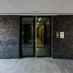 Airport Lirowa - P&O Serviced Apartments